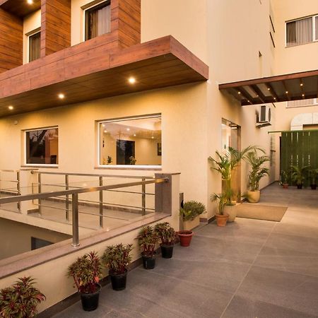 SILVER OAK near Medanta Medicity Gurgaon Exterior foto