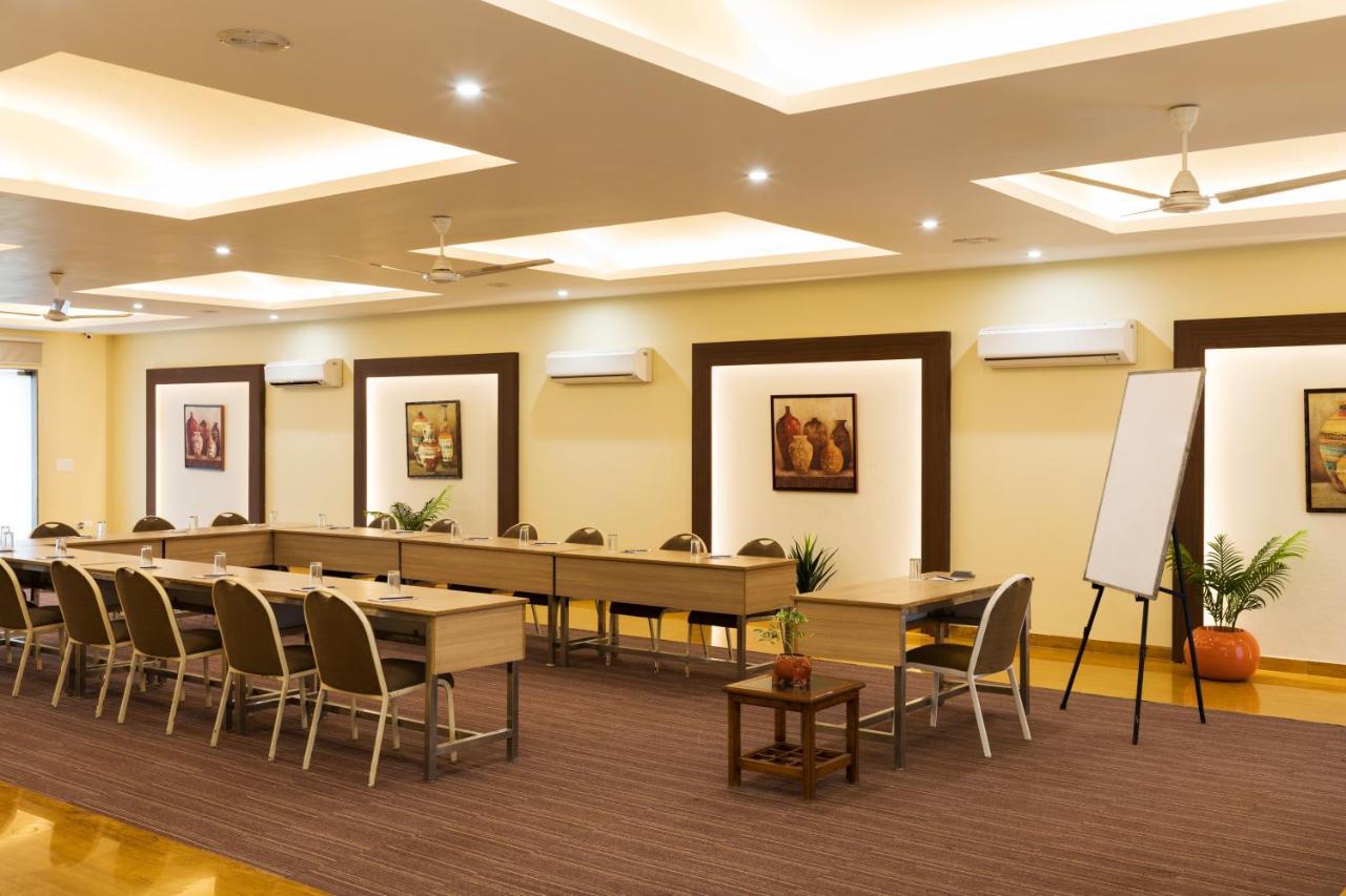 SILVER OAK near Medanta Medicity Gurgaon Exterior foto